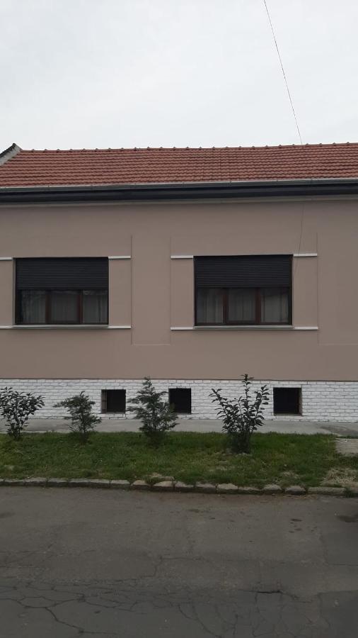 Willa Casa Isa Oradea Zewnętrze zdjęcie