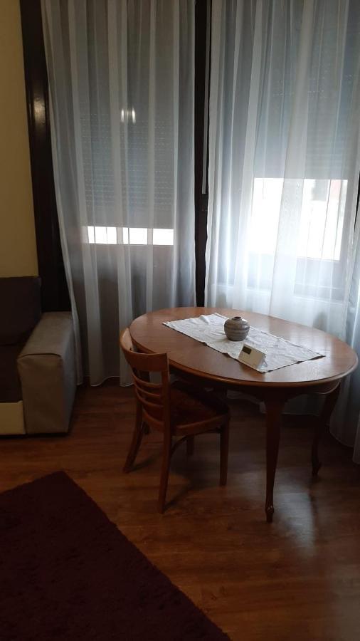 Willa Casa Isa Oradea Zewnętrze zdjęcie