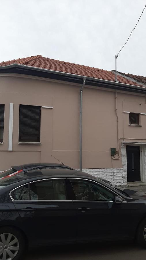 Willa Casa Isa Oradea Zewnętrze zdjęcie