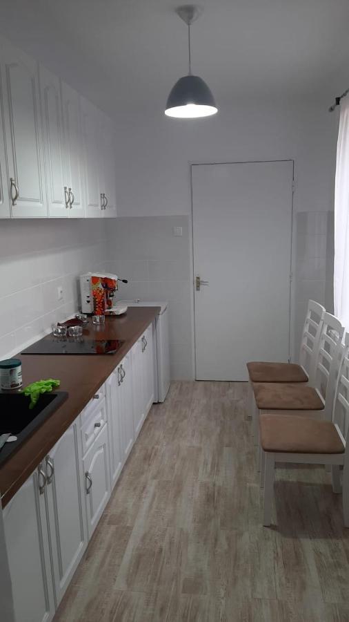 Willa Casa Isa Oradea Zewnętrze zdjęcie
